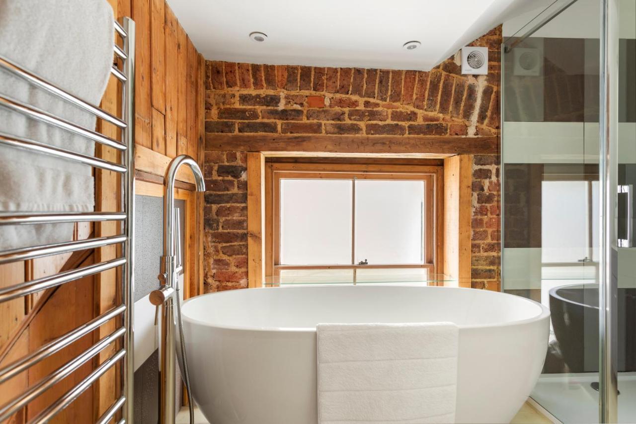 Luxurious Victorian, A Few Minutes From The Beach - Sleeps 2 Adults And Up To 3 Children Apartamento St Leonards-on-Sea Exterior foto